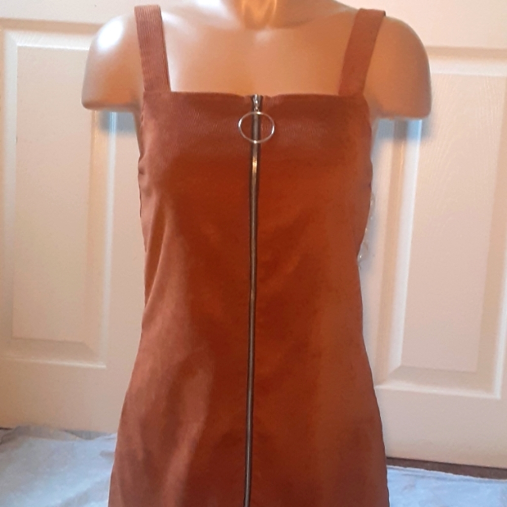 POPULAR BASIC BROWN CORDED MINI DRESS, SIZE MEDIUM